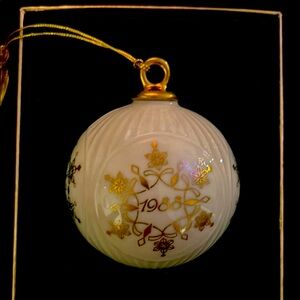 1988 Lenox Collection Ornaments
NEW IN BOX